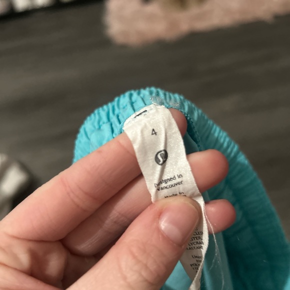 lulu lemon hotty hots - Picture 3 of 3